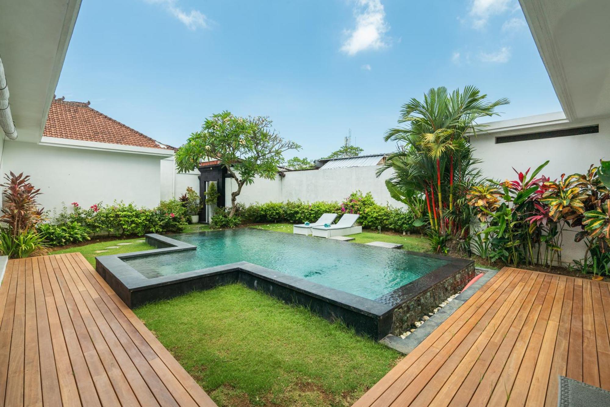 Modern 3 Bedrooms Villa Beach Walking Distance Seminyak  Luaran gambar