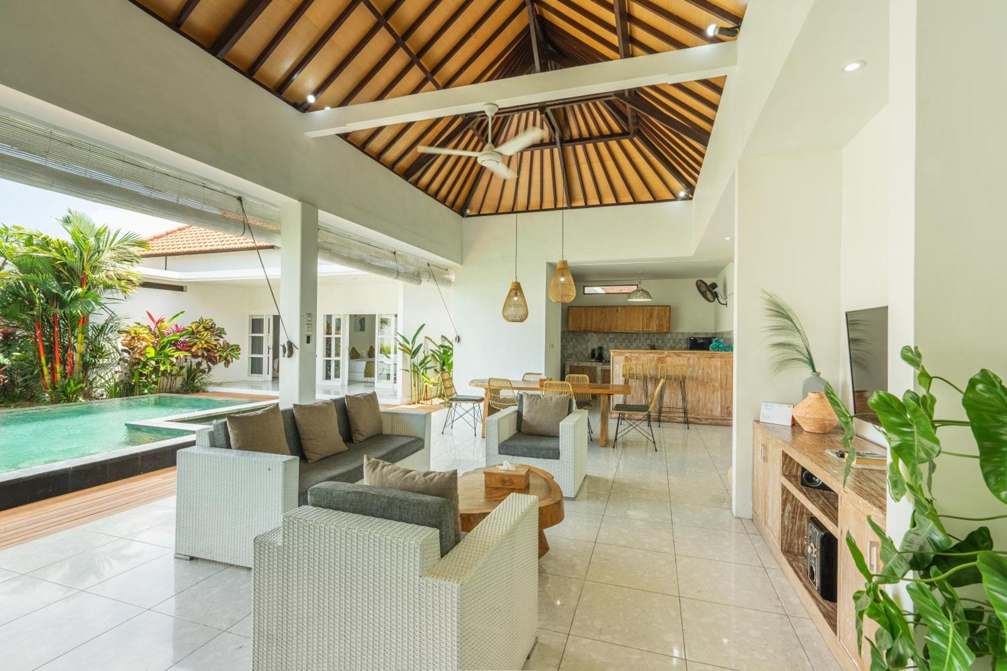 Modern 3 Bedrooms Villa Beach Walking Distance Seminyak  Luaran gambar